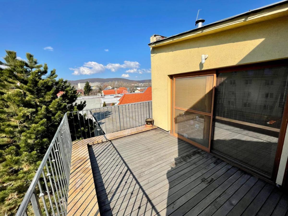 Beautiful And Romantic Penthouse With Two Terraces Bratislava Exteriér fotografie